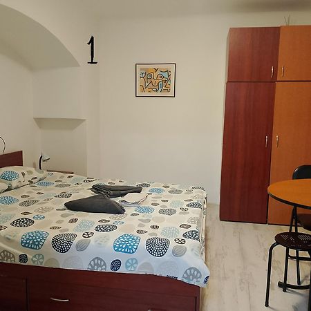 Central Studio In Historic Center Brašov Exteriér fotografie